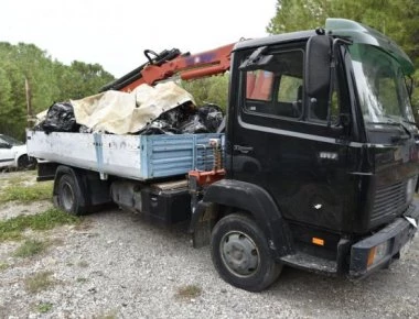 Εξαρθρώθηκε εξαμελής σπείρα που έκλεβε αυτοκίνητα, τα αποσυναρμολογούσε και πουλούσαν τα ανταλλακτικά (φωτο)